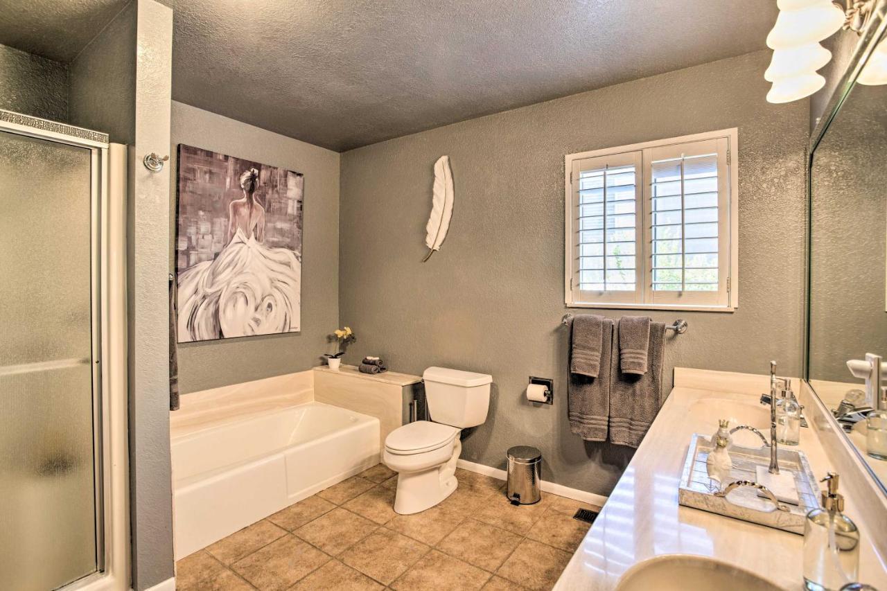 Sedona Hideaway With Swim Spa And Private Tavern! Kültér fotó