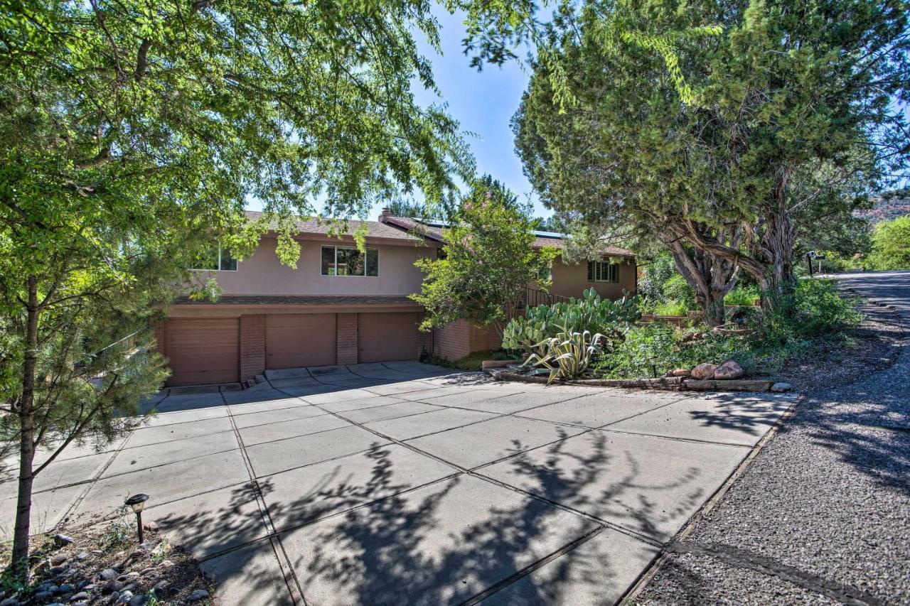 Sedona Hideaway With Swim Spa And Private Tavern! Kültér fotó